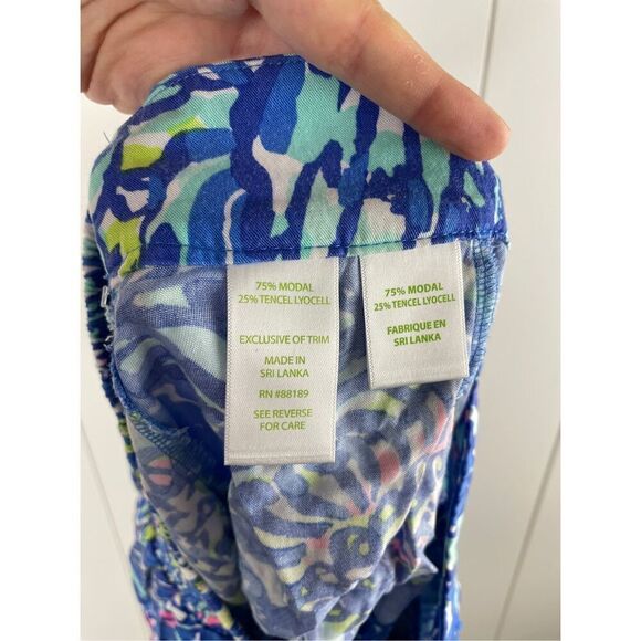 Lilly Pulitzer Scalloped Dahlia Shorts in Cerviche Pattern Brillant Blue Size XS - Picture 11 of 12